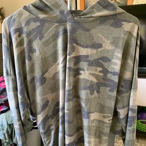 Camo Open back cropped hoodie